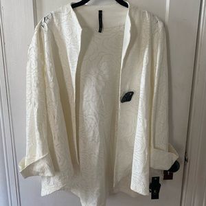 IC by Connie K XXL white jacket